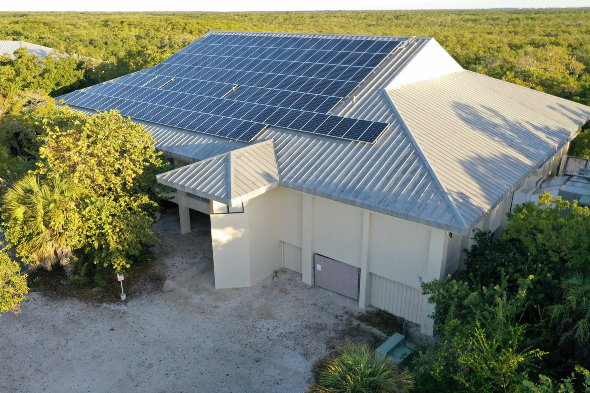 solar panels on ding darling visitor center